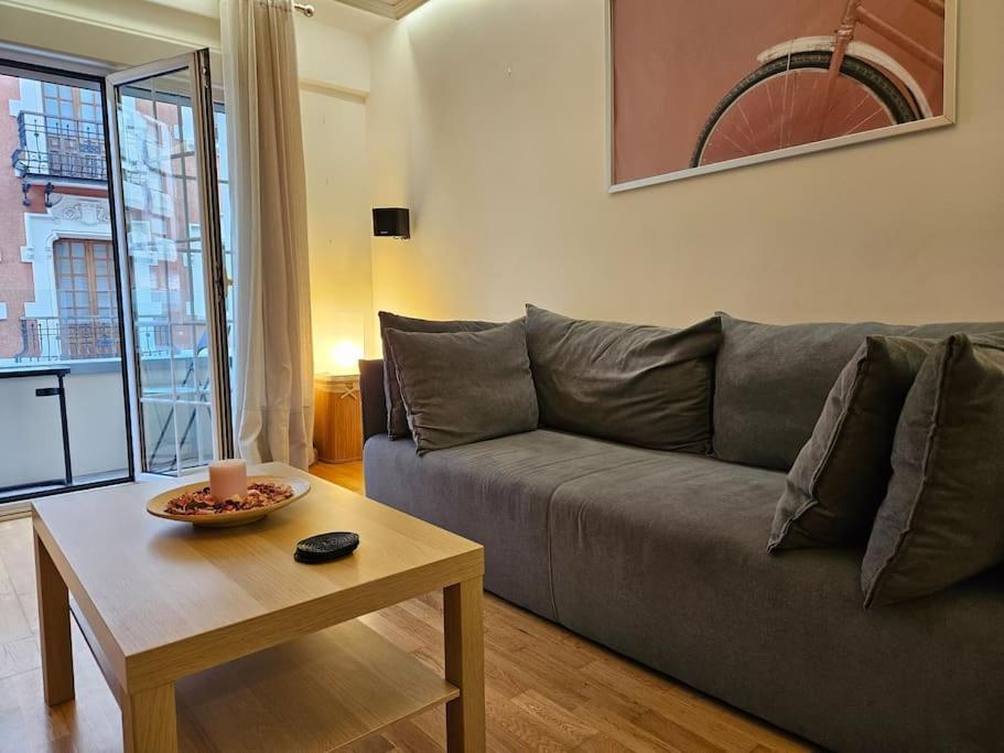 636A Gran Apartamento En Pleno Centro Oviedo Ngoại thất bức ảnh